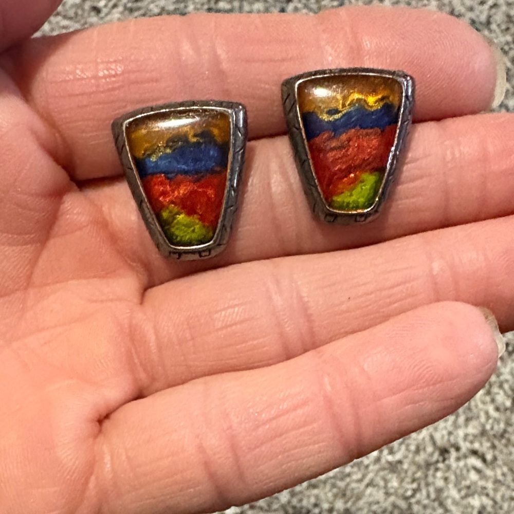 CHICO'S MULTICOLORED DICHROIC SILVER-TONE POST .9" EARRINGS